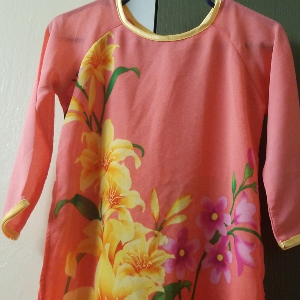 Dress - Picture 3 of 7